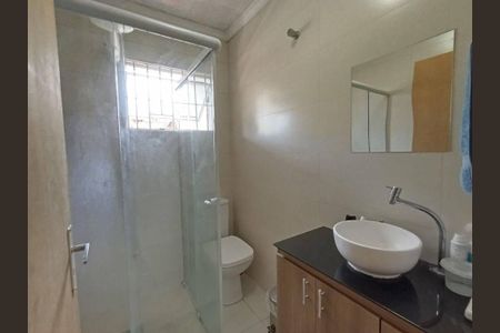 Casa à venda com 215m², 3 quartos e 4 vagas