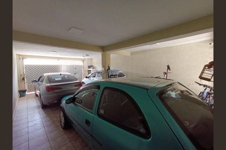 Casa à venda com 215m², 3 quartos e 4 vagas