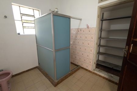 Banheiro social de casa para alugar com 2 quartos, 187m² em Parque Itamarati, Jacareí