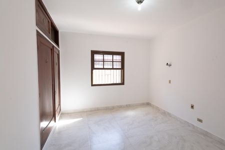 Casa para alugar com 187m², 2 quartos e 3 vagas Casa para alugar com 187m², 2 quartos e 3 vagasQuarto 2