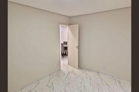 Quarto de apartamento para alugar com 2 quartos, 47m² em Sevilha (2 Seção), Ribeirão das Neves