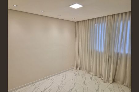Quarto de apartamento para alugar com 2 quartos, 47m² em Sevilha (2 Seção), Ribeirão das Neves