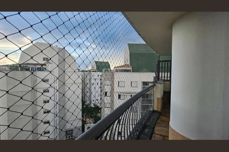 Apartamento à venda com 170m², 3 quartos e 3 vagas