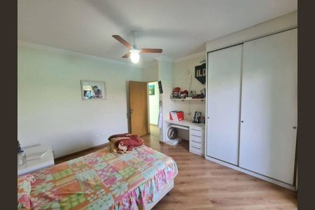 Casa à venda com 384m², 5 quartos e 6 vagas