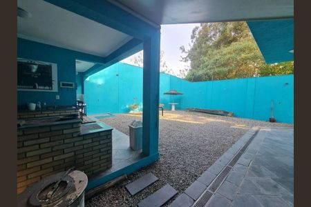 Casa à venda com 384m², 5 quartos e 6 vagas