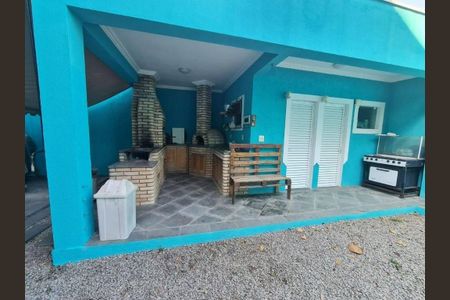Casa à venda com 384m², 5 quartos e 6 vagas