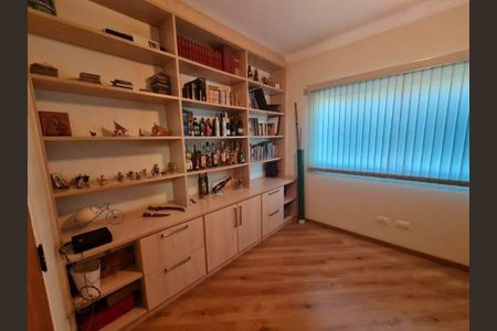 Casa à venda com 384m², 5 quartos e 6 vagas