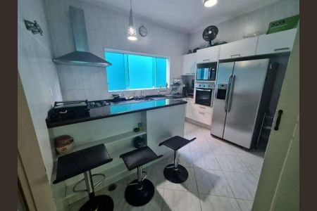 Casa à venda com 384m², 5 quartos e 6 vagas