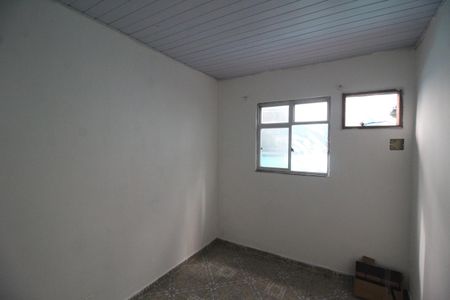 Quarto de casa para alugar com 1 quarto, 45m² em Santa Maria, Belford Roxo
