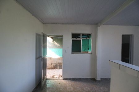 Sala de casa para alugar com 1 quarto, 45m² em Santa Maria, Belford Roxo