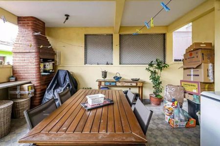Casa à venda com 3 quartos, 198m² em Cidade dos Bandeirantes, São Paulo