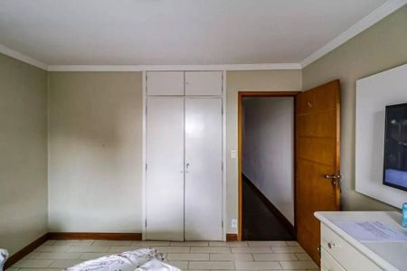 Casa à venda com 3 quartos, 198m² em Cidade dos Bandeirantes, São Paulo