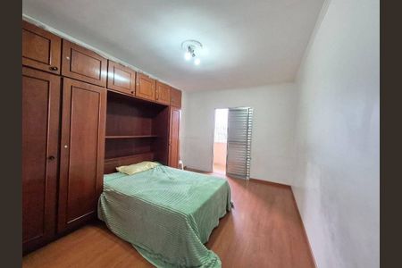 Casa à venda com 373m², 3 quartos e 4 vagas