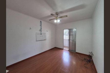 Casa à venda com 3 quartos, 373m² em Rio Pequeno, São Paulo