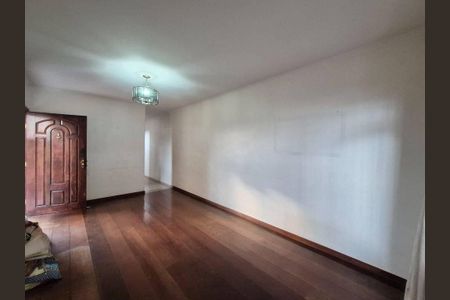 Casa à venda com 373m², 3 quartos e 4 vagas