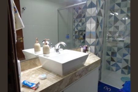 Casa à venda com 132m², 3 quartos e 2 vagasWC C/ BOX