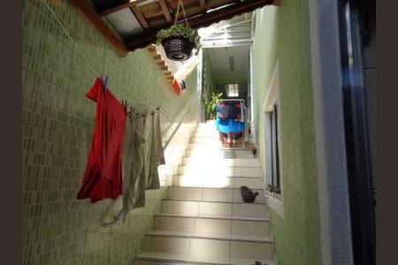 Casa à venda com 132m², 3 quartos e 2 vagasESCADA EXTERNA