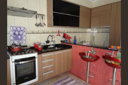 Casa à venda com 132m², 3 quartos e 2 vagasCOZINHA