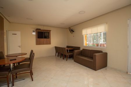 Apartamento para alugar com 45m², 2 quartos e 1 vaga Apartamento para alugar com 45m², 2 quartos e 1 vagaÁrea comum - Salão de festas