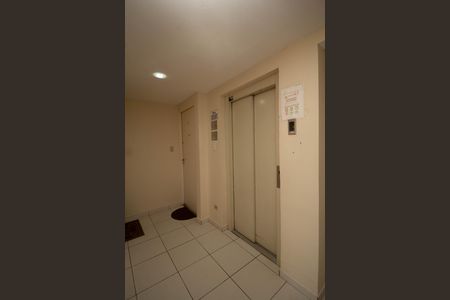 Apartamento para alugar com 45m², 2 quartos e 1 vaga Apartamento para alugar com 45m², 2 quartos e 1 vagaHall social
