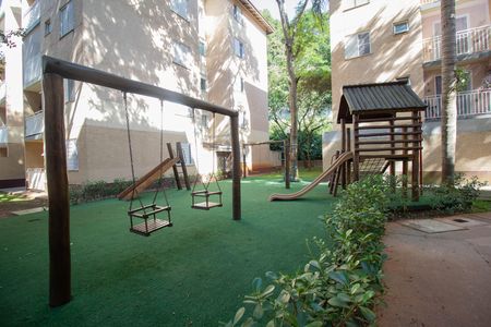 Apartamento para alugar com 45m², 2 quartos e 1 vaga Apartamento para alugar com 45m², 2 quartos e 1 vagaÁrea comum - Playground