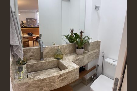 Apartamento para alugar com 120m², 3 quartos e 3 vagas Apartamento para alugar com 120m², 3 quartos e 3 vagasBanheiro