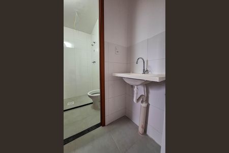 Apartamento para alugar com 48m², 2 quartos e 1 vaga Apartamento para alugar com 48m², 2 quartos e 1 vagaBanheiro