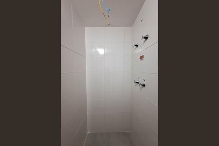 Apartamento para alugar com 48m², 2 quartos e 1 vaga Apartamento para alugar com 48m², 2 quartos e 1 vagaBanheiro