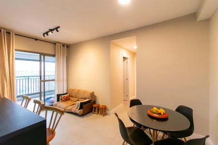Sala de apartamento para alugar com 2 quartos, 65m² em Vila Ema, São Paulo
