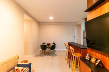 Sala de apartamento para alugar com 2 quartos, 65m² em Vila Ema, São Paulo