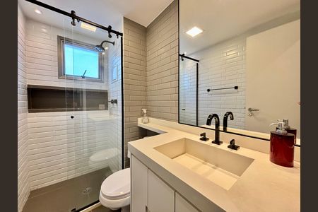Apartamento à venda com 149m², 3 quartos e 2 vagas Apartamento à venda com 149m², 3 quartos e 2 vagasQuarto 1 Banheiro