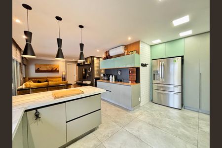 Apartamento à venda com 149m², 3 quartos e 2 vagas Apartamento à venda com 149m², 3 quartos e 2 vagasCozinha