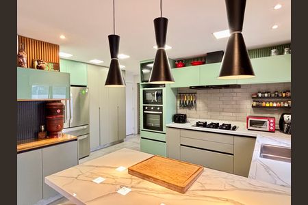 Apartamento à venda com 149m², 3 quartos e 2 vagas Apartamento à venda com 149m², 3 quartos e 2 vagasCozinha