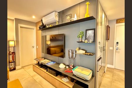 Apartamento à venda com 149m², 3 quartos e 2 vagas Apartamento à venda com 149m², 3 quartos e 2 vagasSala