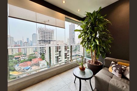 Apartamento à venda com 149m², 3 quartos e 2 vagas Apartamento à venda com 149m², 3 quartos e 2 vagasVaranda