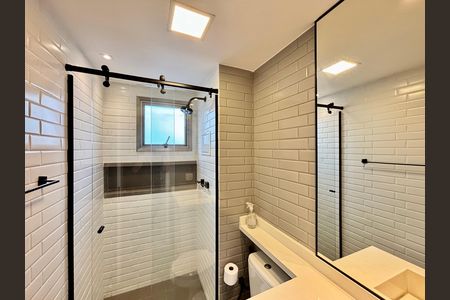 Apartamento à venda com 149m², 3 quartos e 2 vagas Apartamento à venda com 149m², 3 quartos e 2 vagasQuarto 1 Banheiro