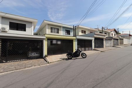Casa para alugar com 115m², 3 quartos e 2 vagasFachada