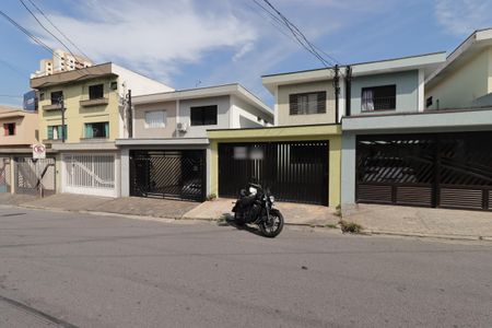 Casa para alugar com 115m², 3 quartos e 2 vagasFachada