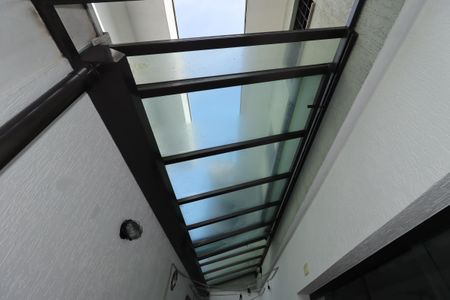 Casa para alugar com 115m², 3 quartos e 2 vagasCorredor externo - Teto retrátil