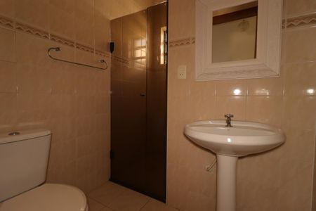 Casa para alugar com 115m², 3 quartos e 2 vagasBanheiro Social