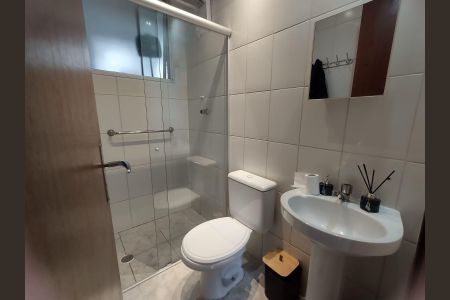 Banheiro de apartamento à venda com 3 quartos, 75m² em Caiçara-Adelaide, Belo Horizonte