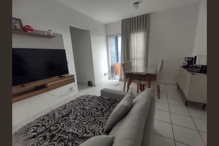 Sala de apartamento à venda com 3 quartos, 75m² em Caiçara-Adelaide, Belo Horizonte