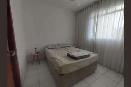 Quarto de apartamento à venda com 3 quartos, 75m² em Caiçara-Adelaide, Belo Horizonte