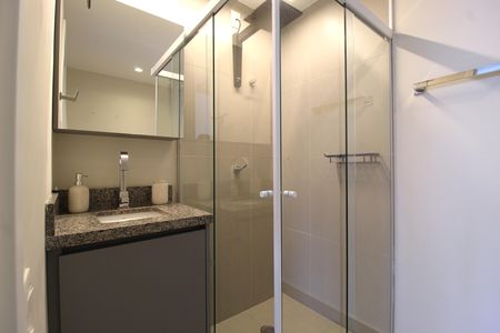 Banheiro de kitnet/studio à venda com 1 quarto, 25m² em Vila Olímpia, São Paulo