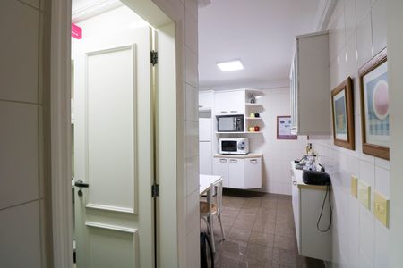 Apartamento à venda com 188m², 4 quartos e 3 vagas Apartamento à venda com 188m², 4 quartos e 3 vagasCozinha