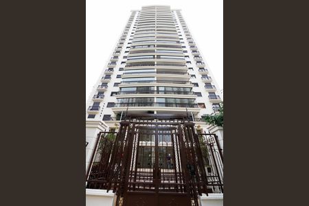Apartamento à venda com 188m², 4 quartos e 3 vagas Apartamento à venda com 188m², 4 quartos e 3 vagasFachada