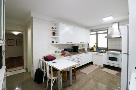 Apartamento à venda com 188m², 4 quartos e 3 vagas Apartamento à venda com 188m², 4 quartos e 3 vagasCozinha