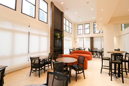 Apartamento à venda com 188m², 4 quartos e 3 vagas Apartamento à venda com 188m², 4 quartos e 3 vagasÁrea comum - Salão de festas