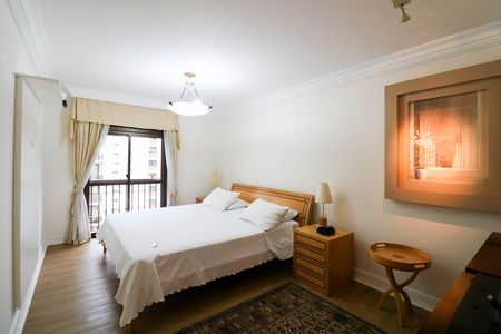 Apartamento à venda com 188m², 4 quartos e 3 vagas Apartamento à venda com 188m², 4 quartos e 3 vagasSuíte 3 e 4