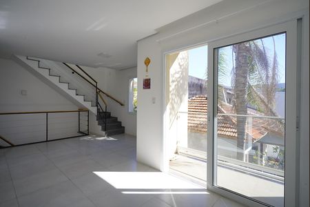 Sala de casa de condomínio para alugar com 3 quartos, 122m² em Glória, Porto Alegre